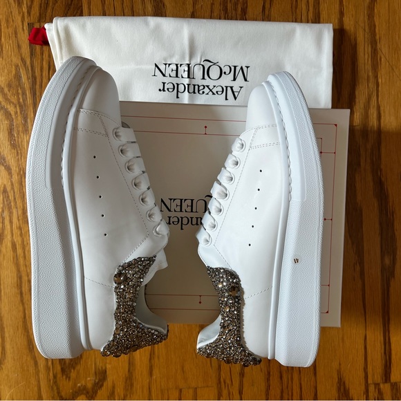 Alexander McQueen Jewel-Counter Leather Oversized Sneaker in 41. - Picture 3 of 10